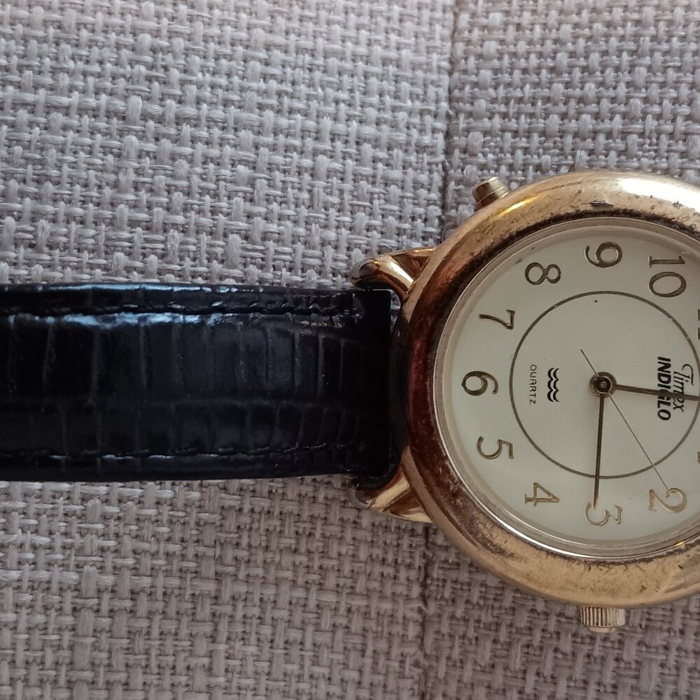 Timex Indiglo Quartz Watch / Vintage - Picture 2 of 6